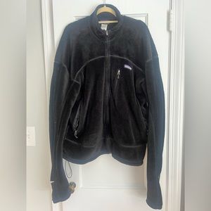 Black Men’s Patagonia Fleece - Men’s XL